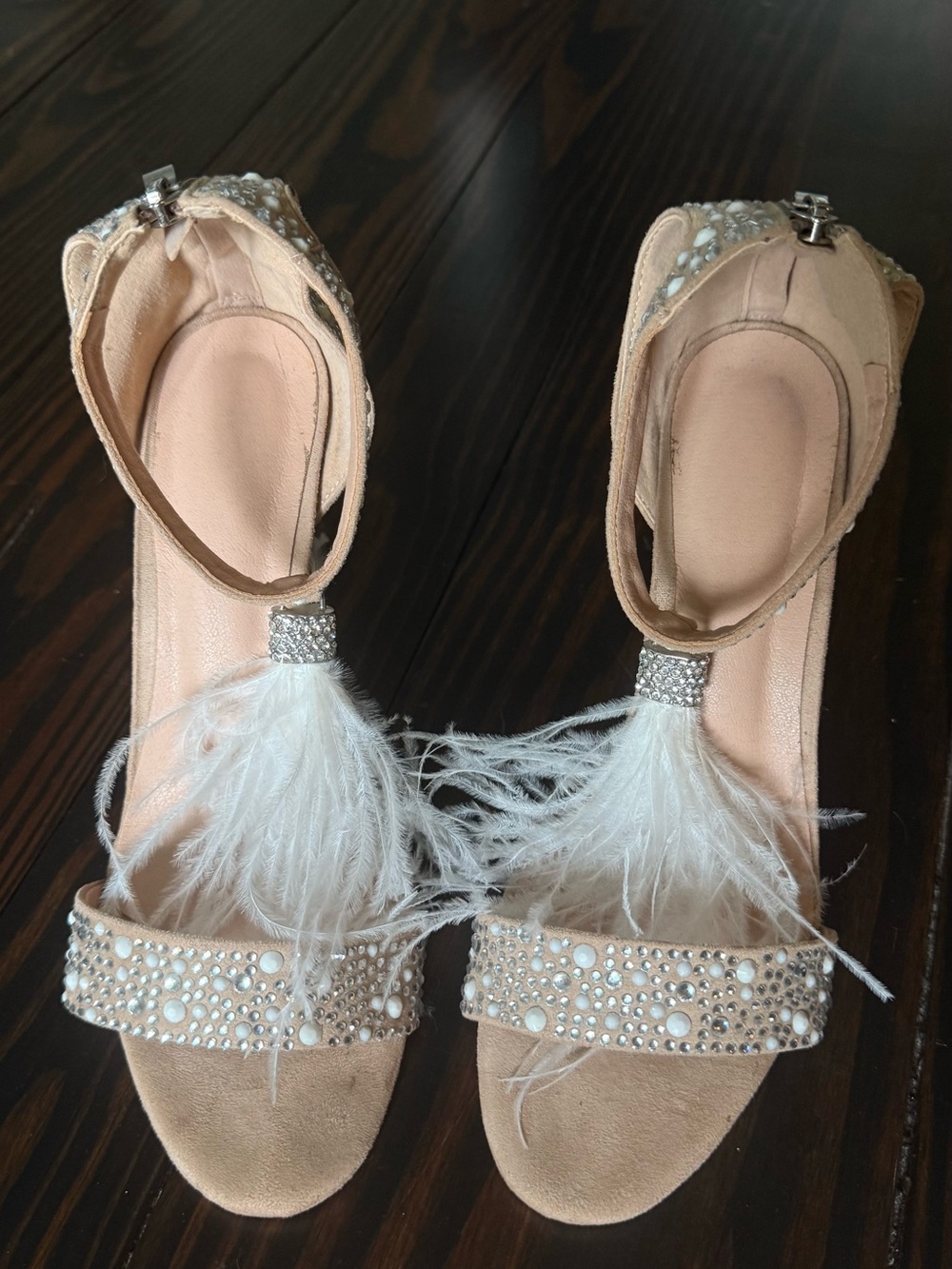 Women's Nude Feather & Crystal Embellished Heels size 9.5